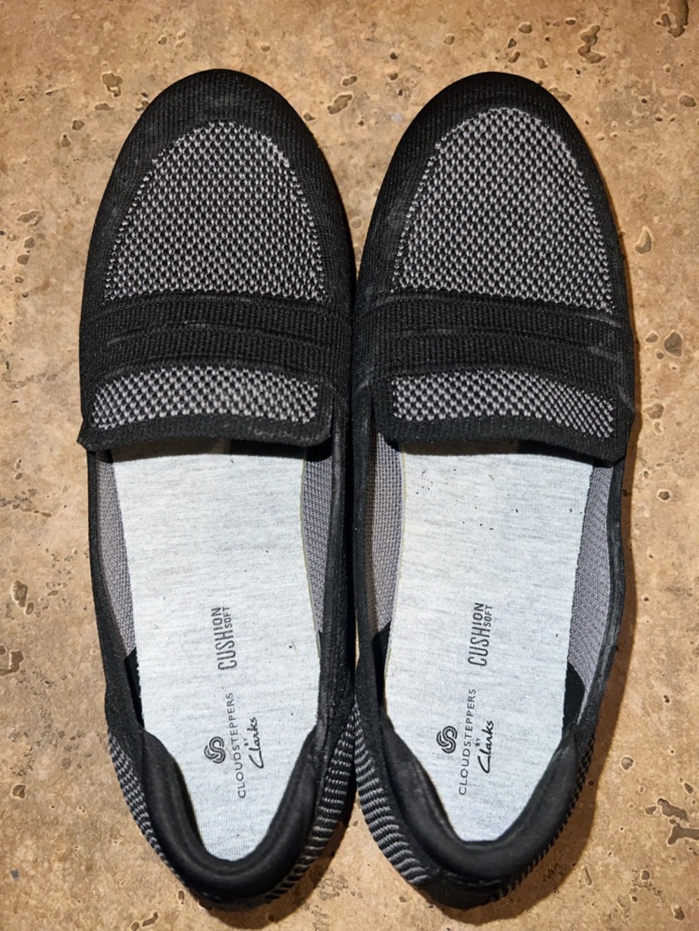 Clarks Cloudsteppers Black Gray Knit Slip On Loafers